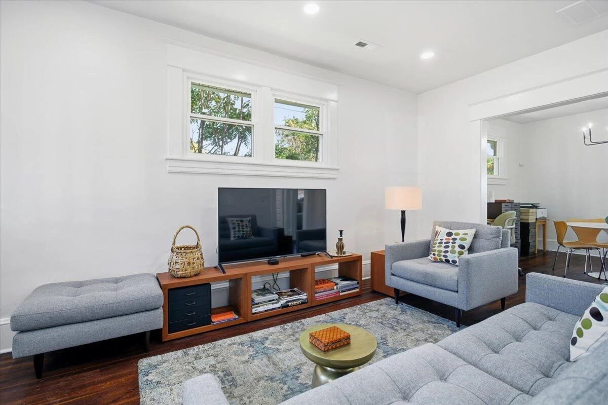 2110 Carroll AVE NW - Photo 8