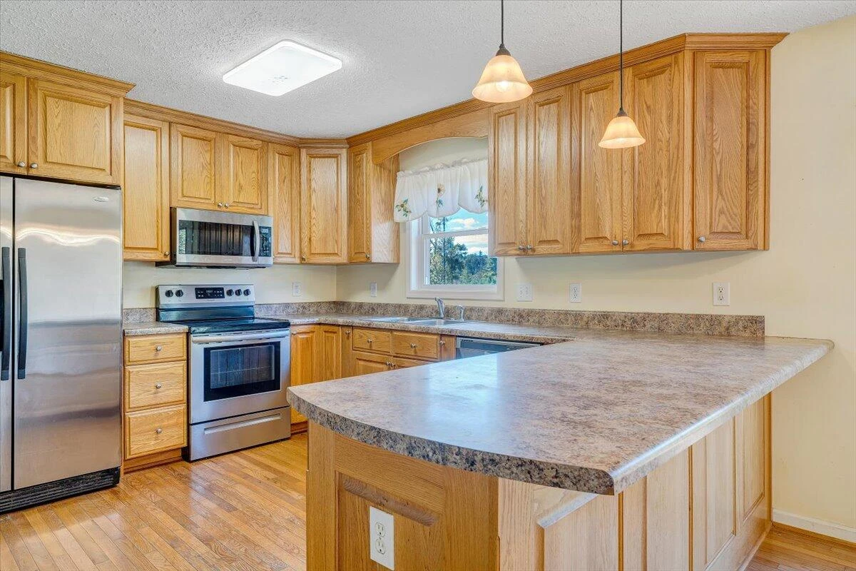 435 Suffolk LN - Photo 12