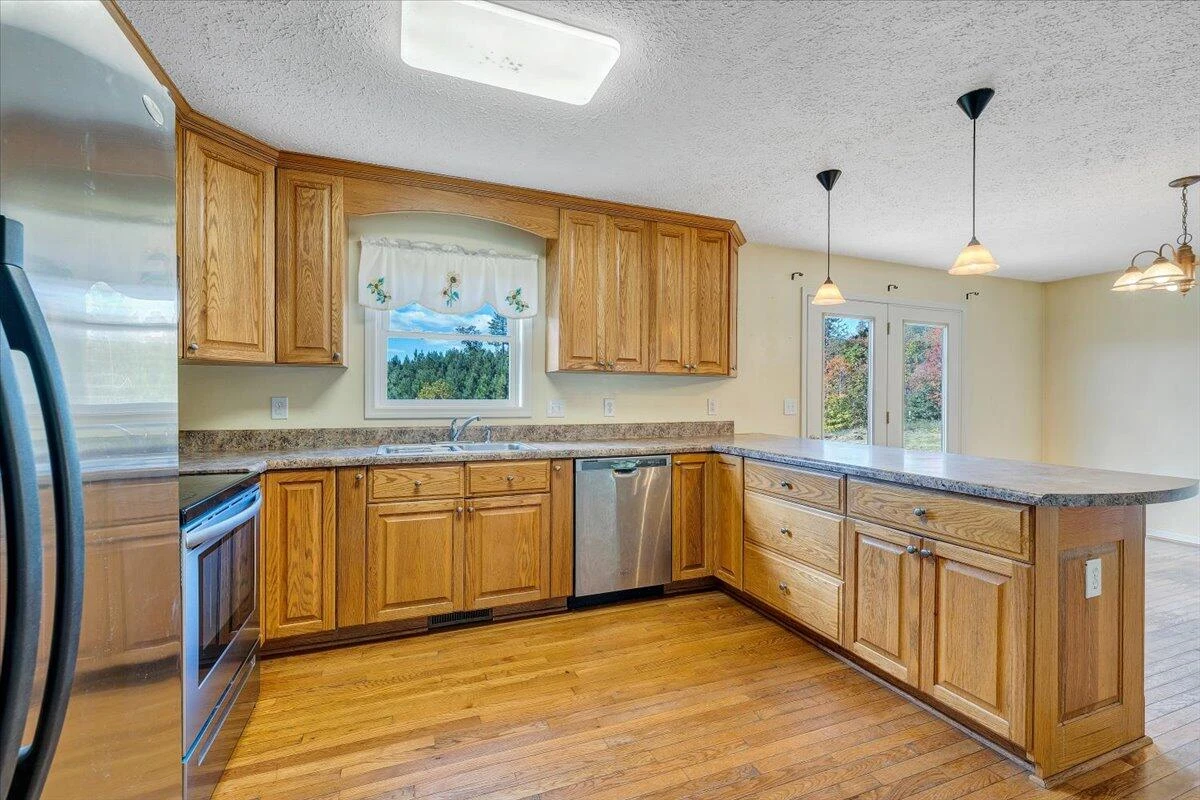 435 Suffolk LN - Photo 14