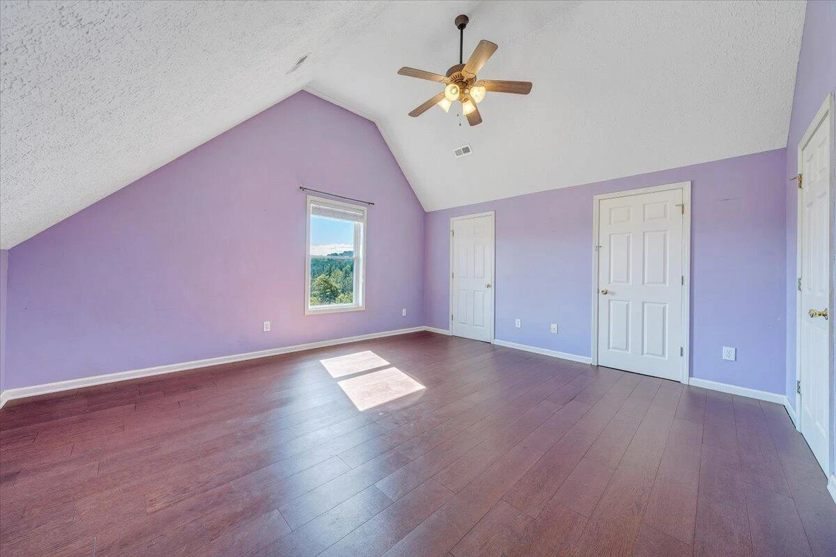 435 Suffolk LN - Photo 31