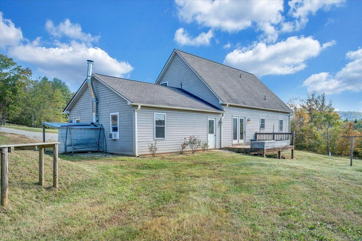 435 Suffolk LN - Photo 34