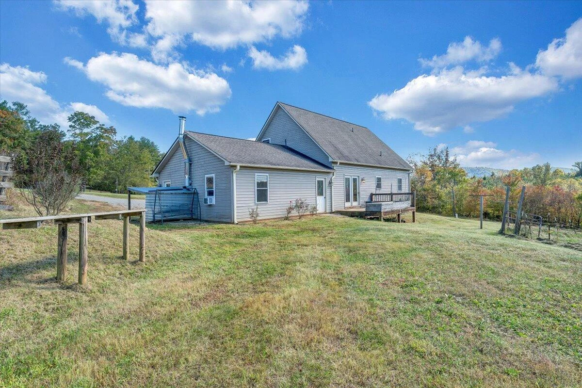 435 Suffolk LN - Photo 35