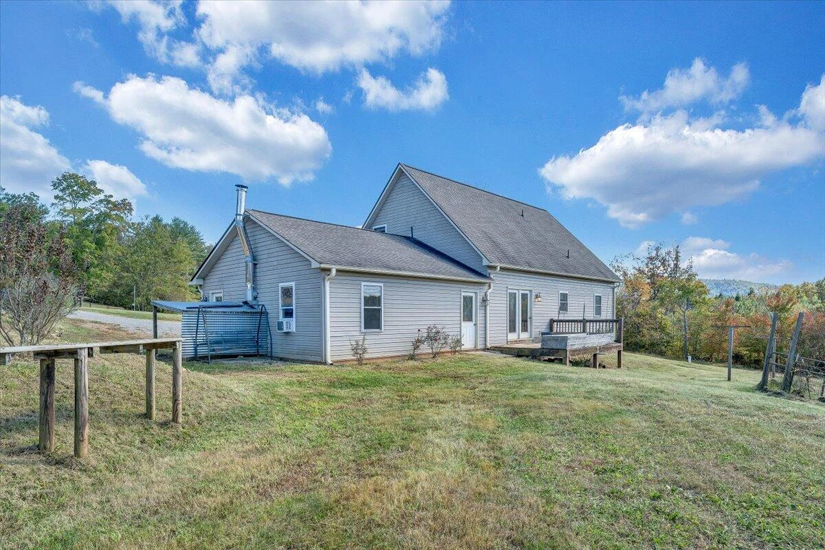 435 Suffolk LN - Photo 37