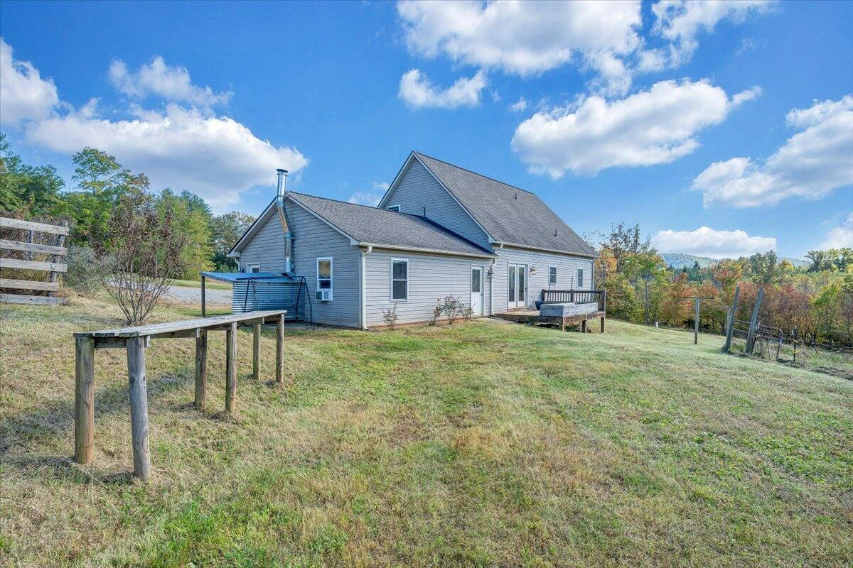435 Suffolk LN - Photo 38