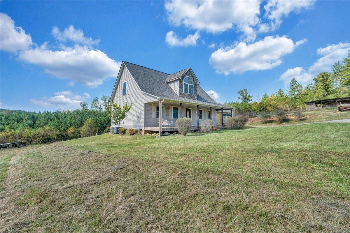 435 Suffolk LN - Photo 40
