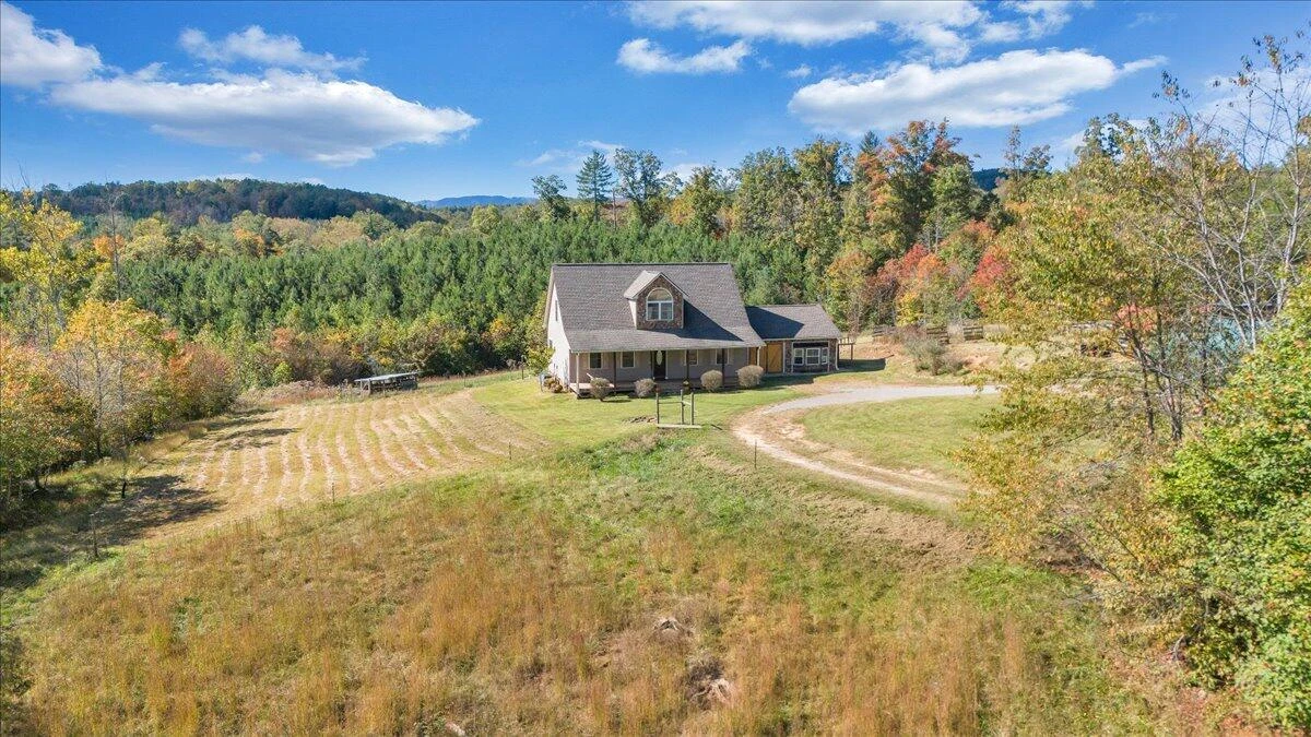 435 Suffolk LN - Photo 55