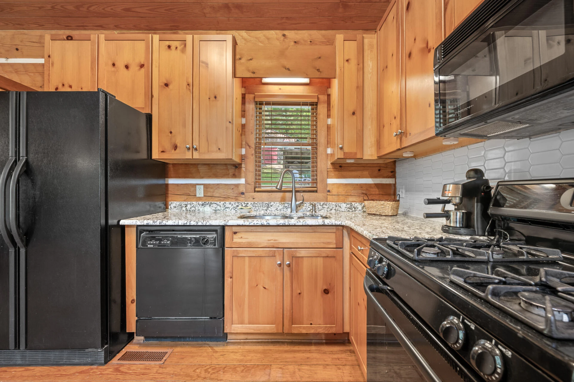1795 Karnes RD - Photo 18