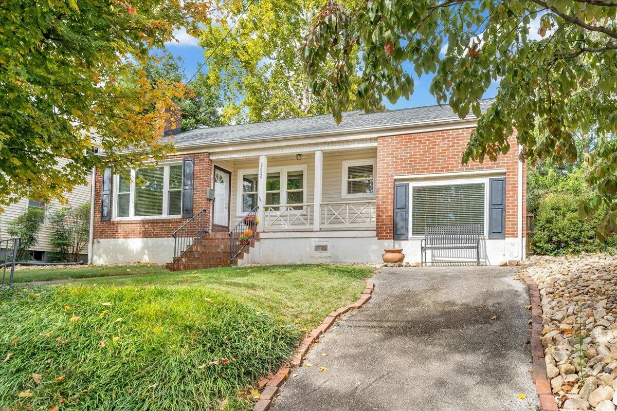 2629 Fairway DR SW - Photo 2