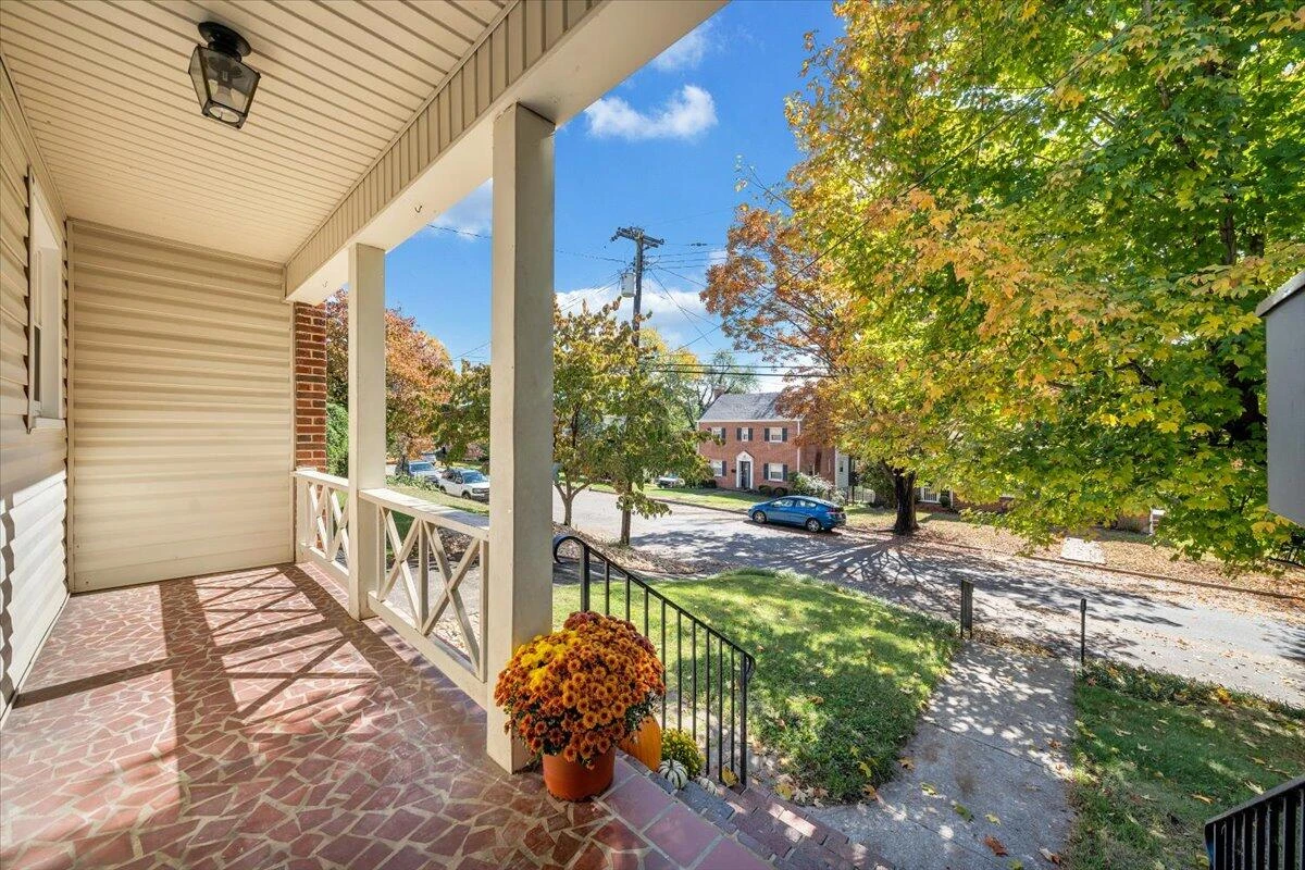 2629 Fairway DR SW - Photo 8