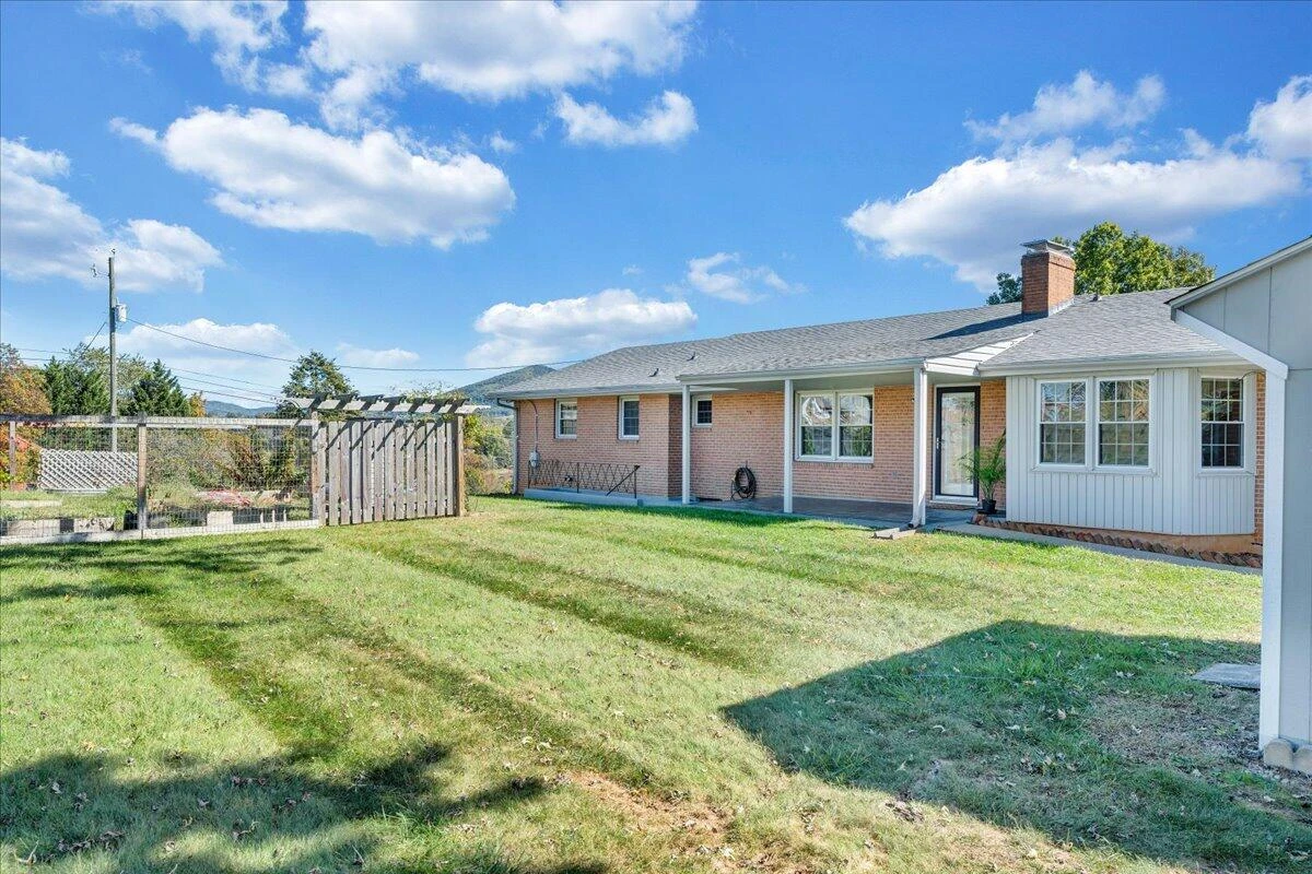 328 Boxley RD - Photo 23