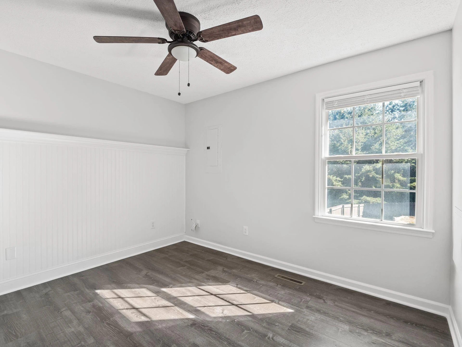 103 Craddock LN - Photo 16