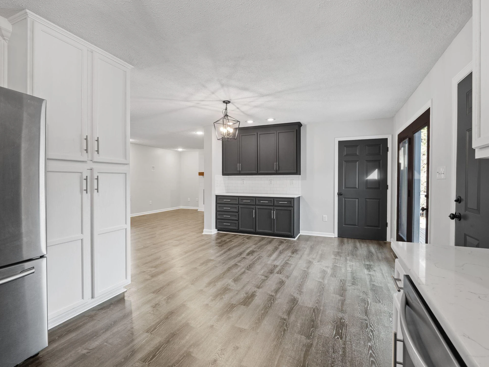 103 Craddock LN - Photo 54