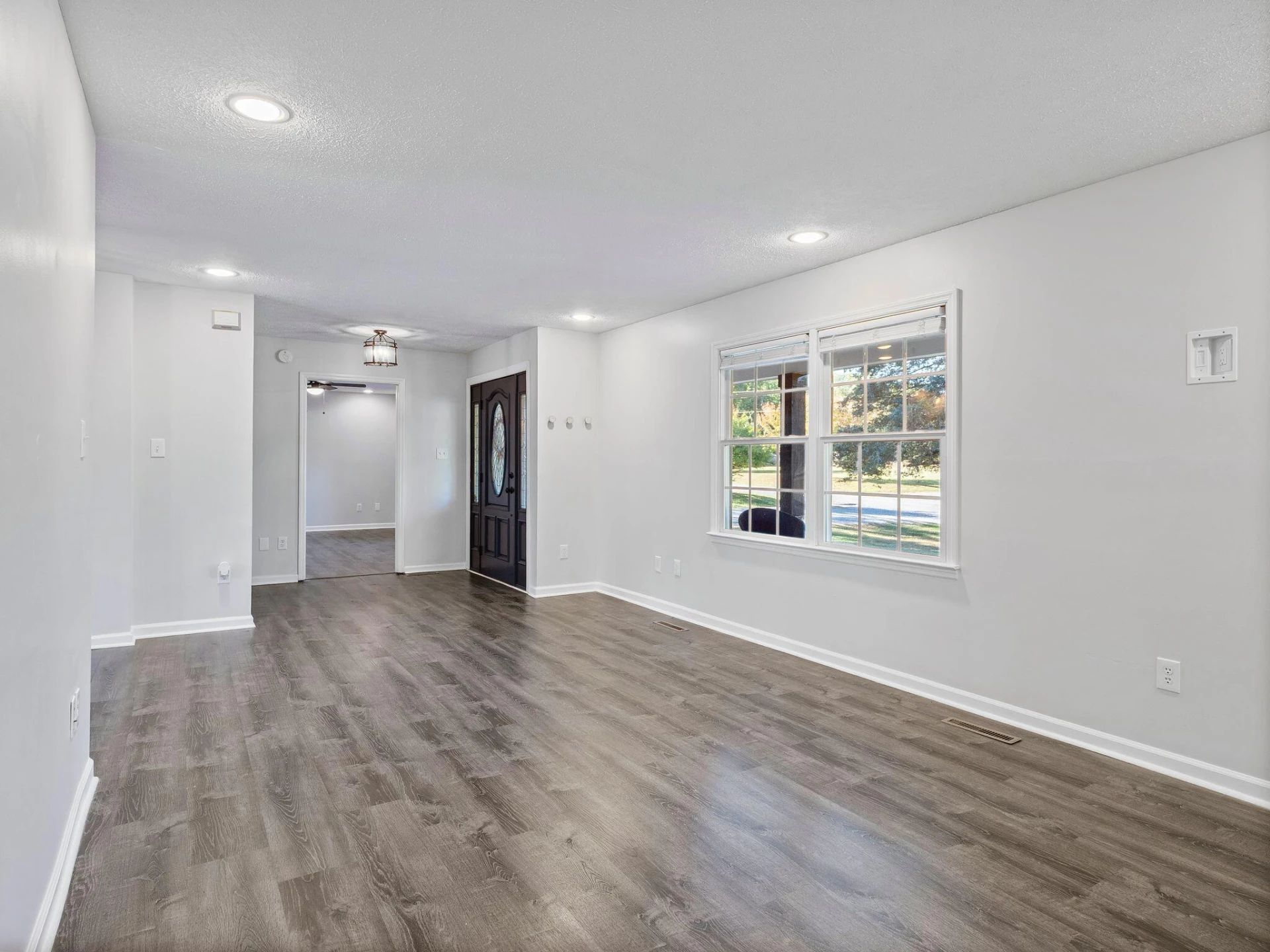 103 Craddock LN - Photo 59