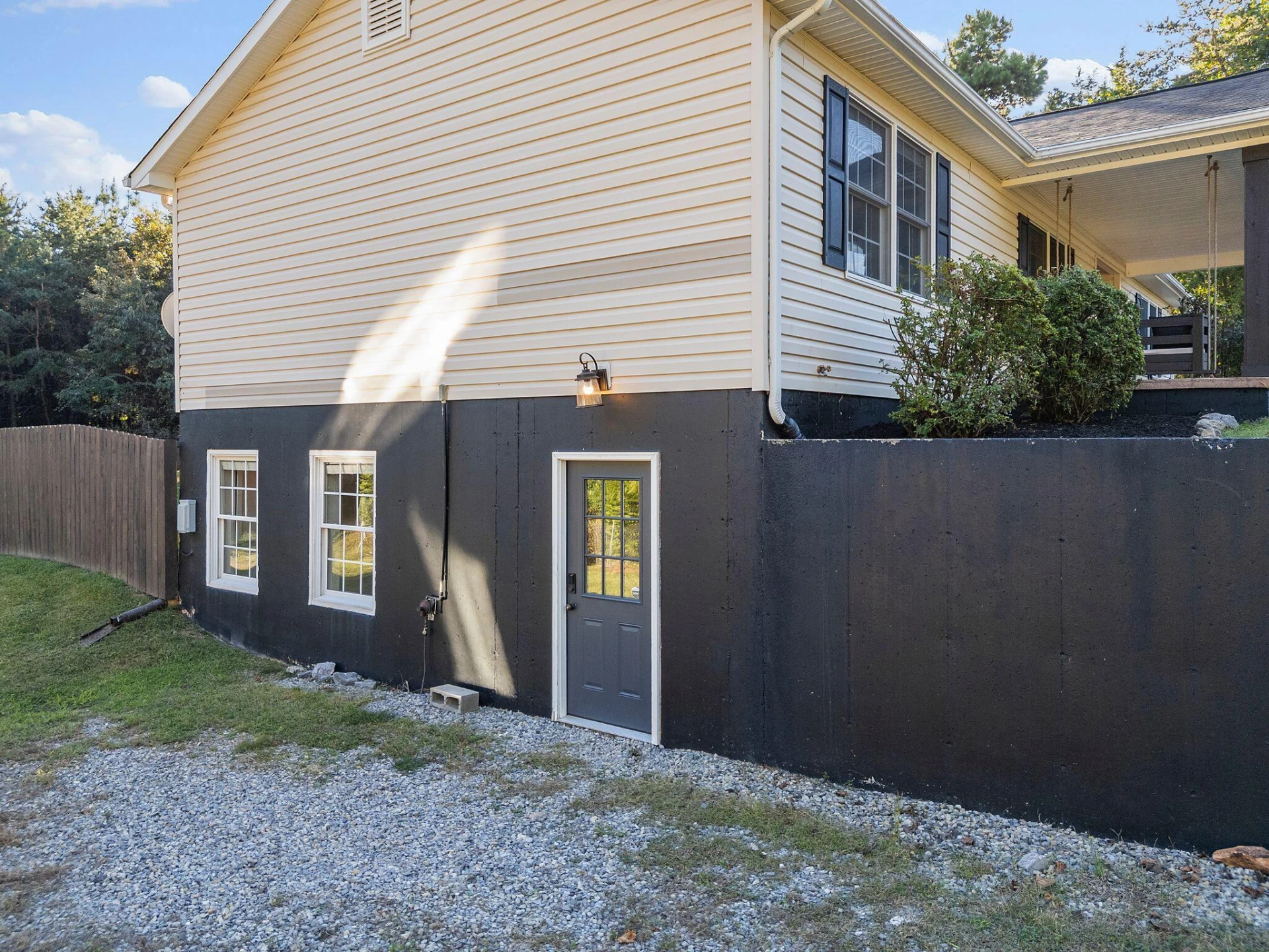 103 Craddock LN - Photo 11