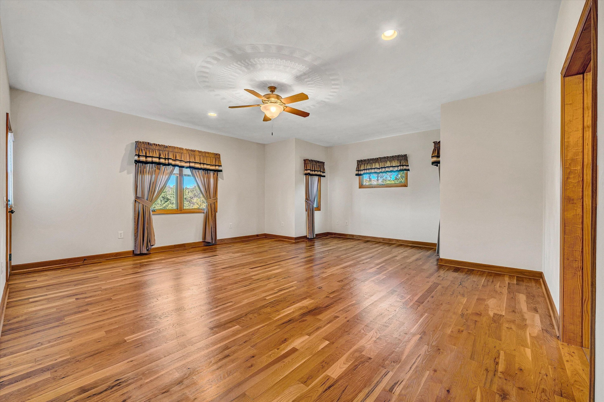 196 Halsey CT - Photo 15