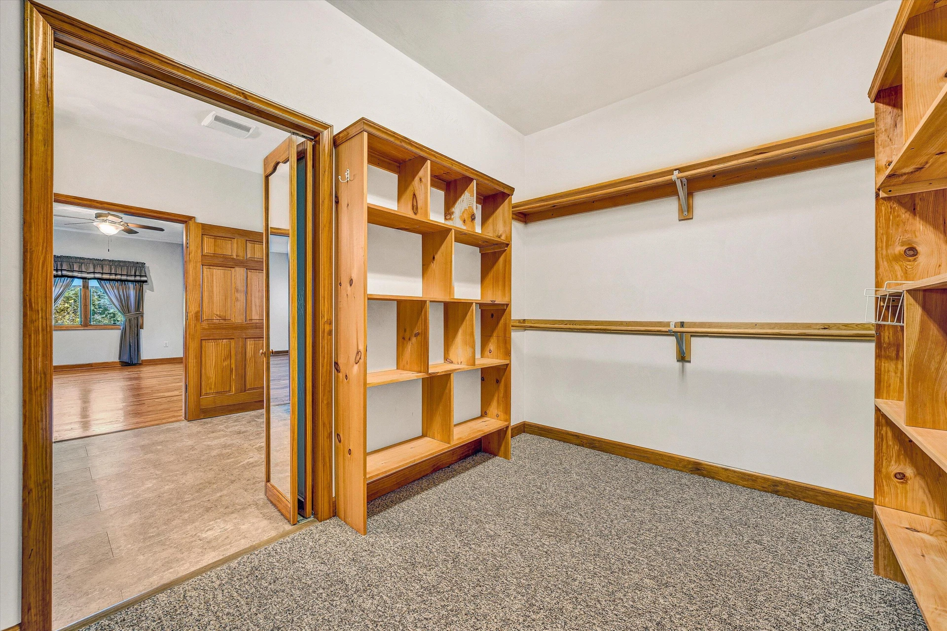 196 Halsey CT - Photo 25