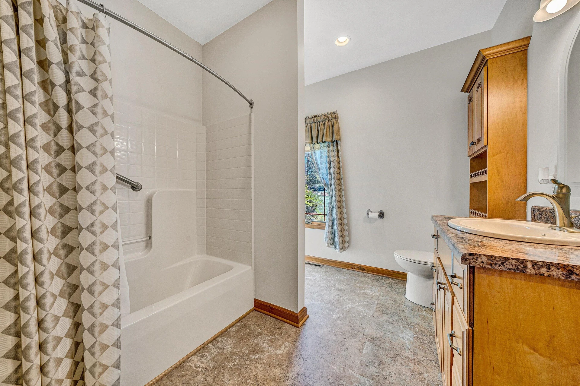 196 Halsey CT - Photo 27