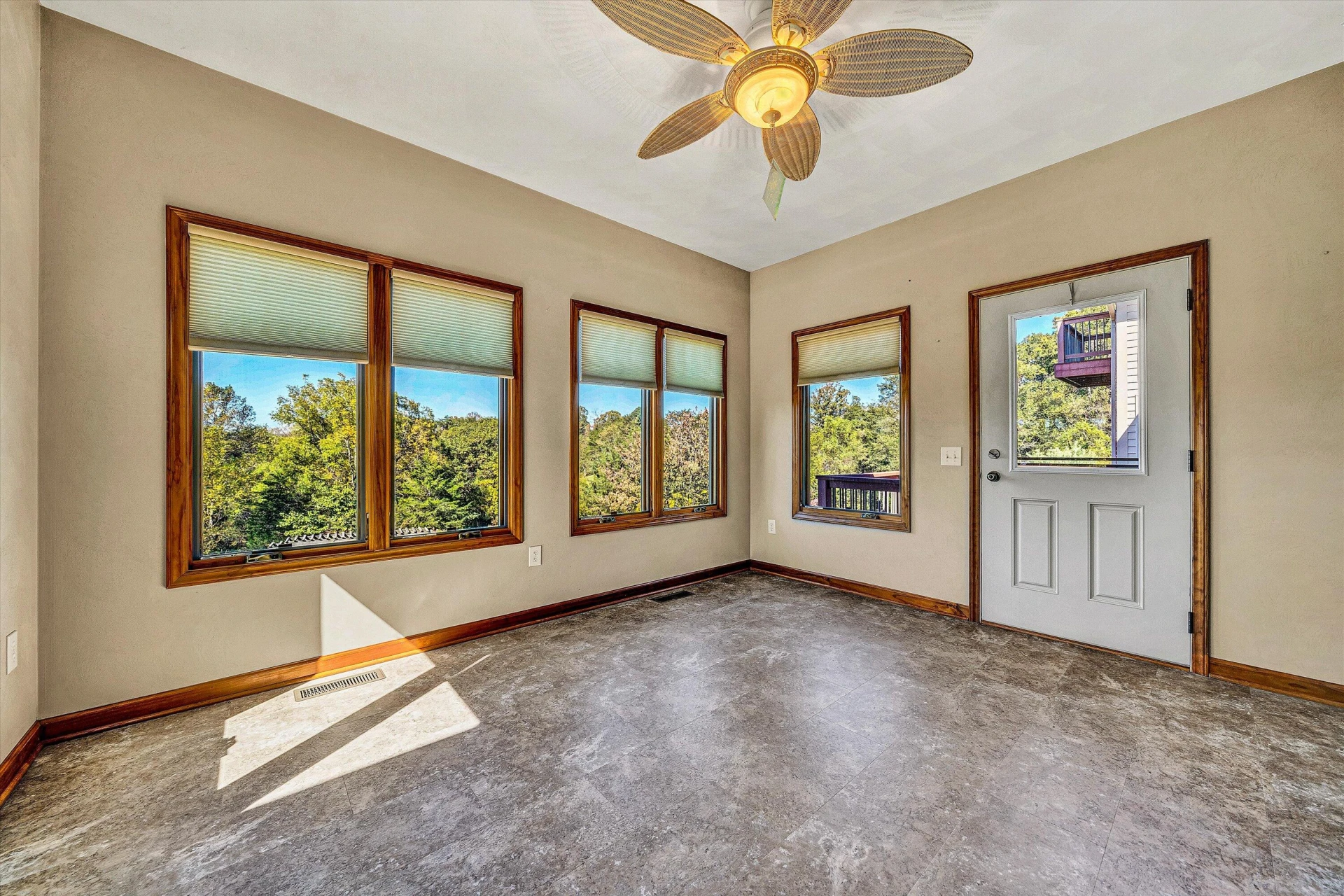 196 Halsey CT - Photo 31