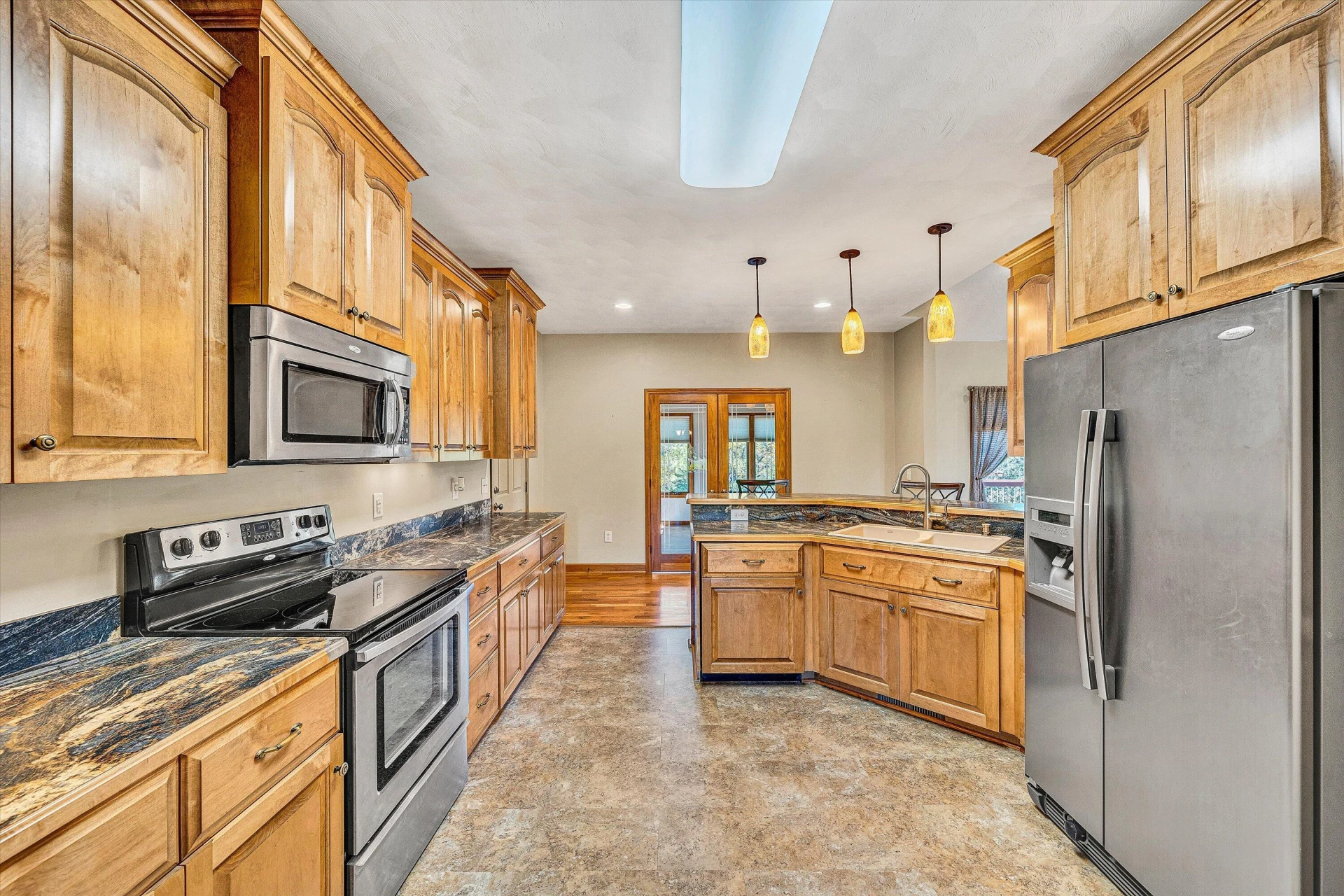 196 Halsey CT - Photo 34