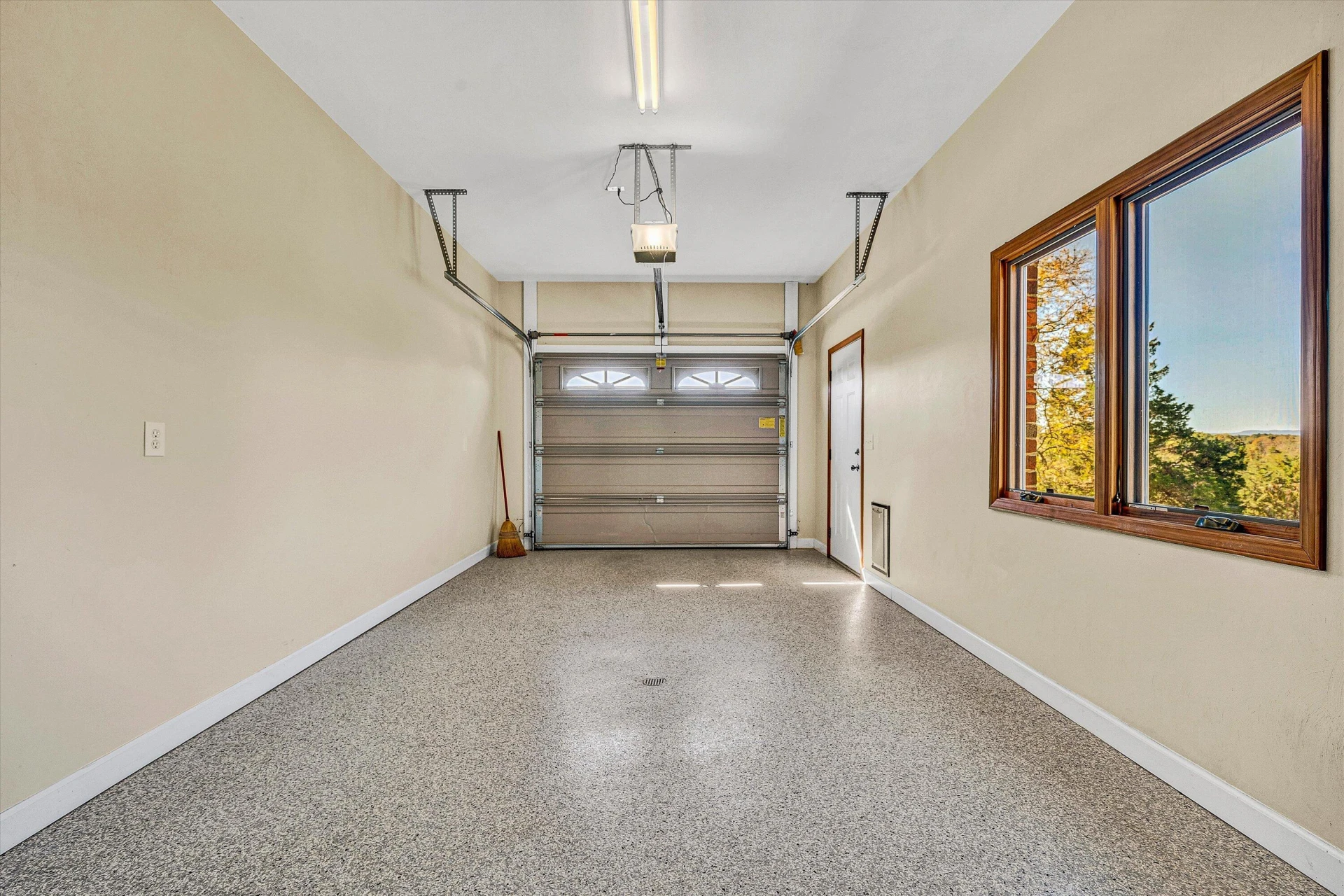 196 Halsey CT - Photo 36