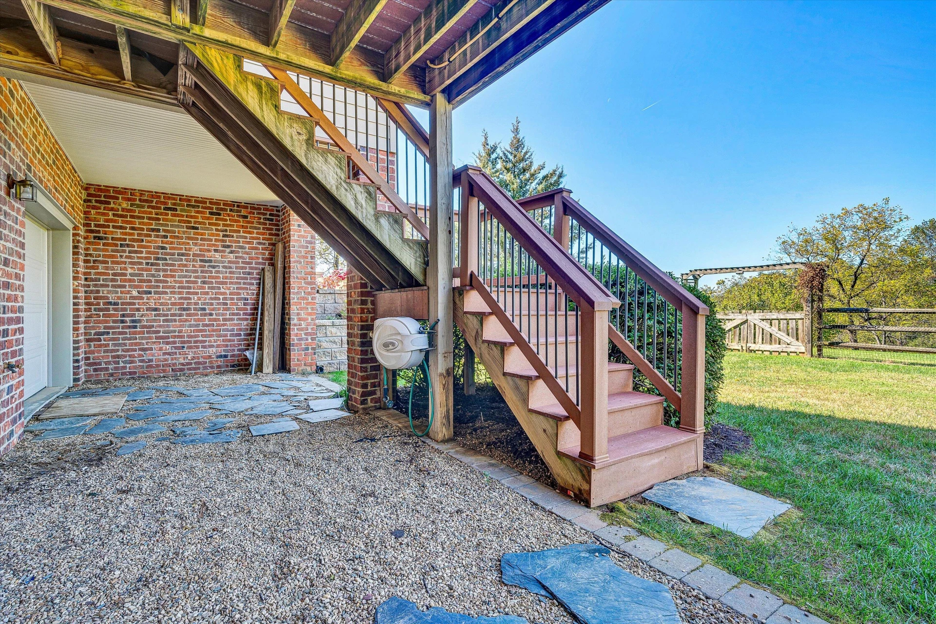 196 Halsey CT - Photo 60