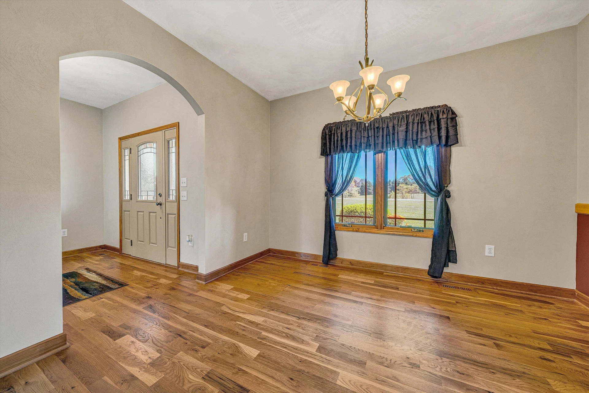196 Halsey CT - Photo 10