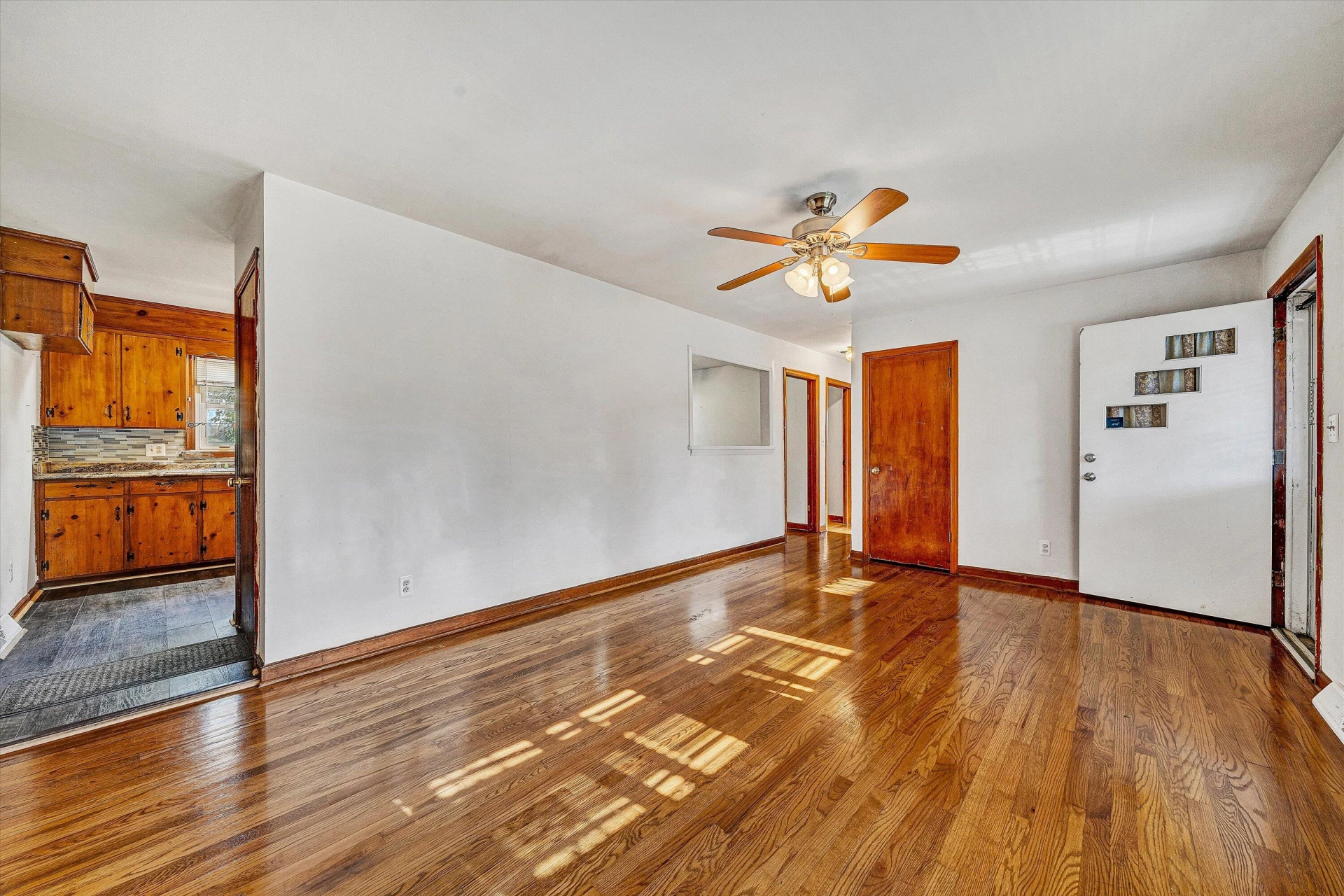 2741 Kennedy ST NE - Photo 4