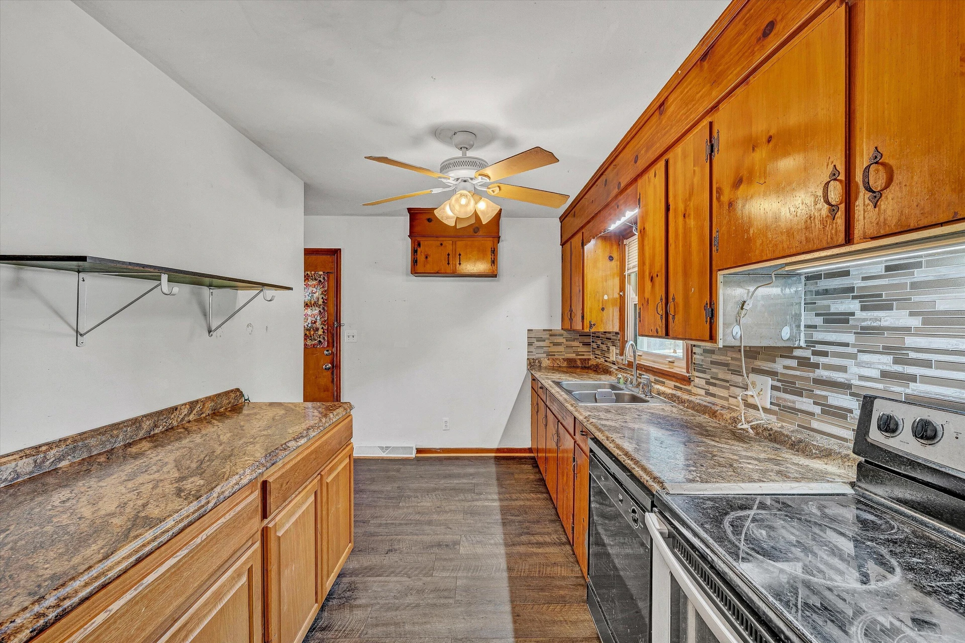 2741 Kennedy ST NE - Photo 8