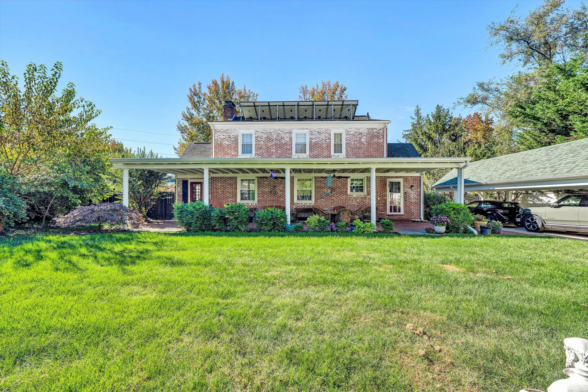 323 Roanoke BLVD - Photo 14