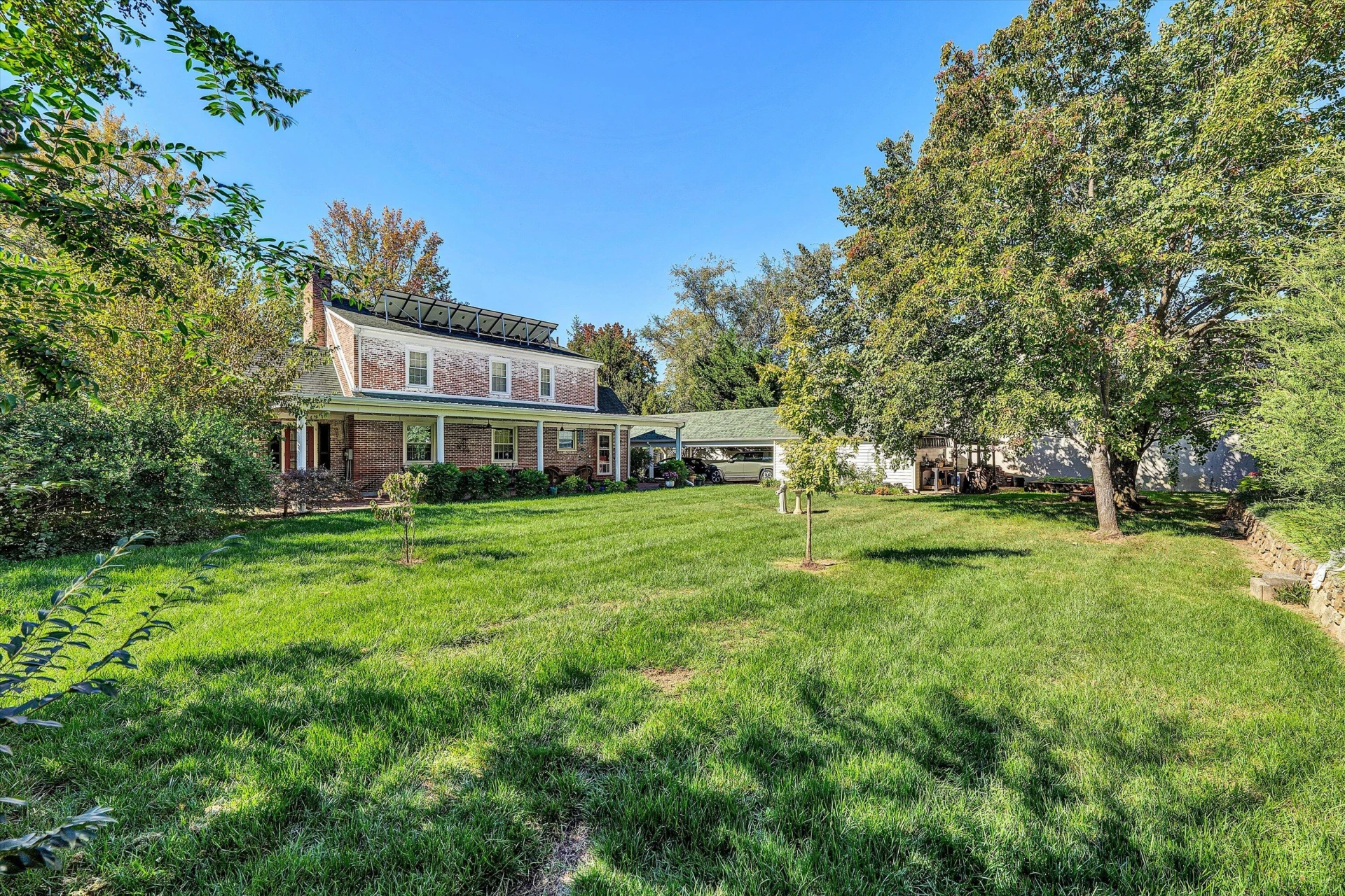 323 Roanoke BLVD - Photo 19