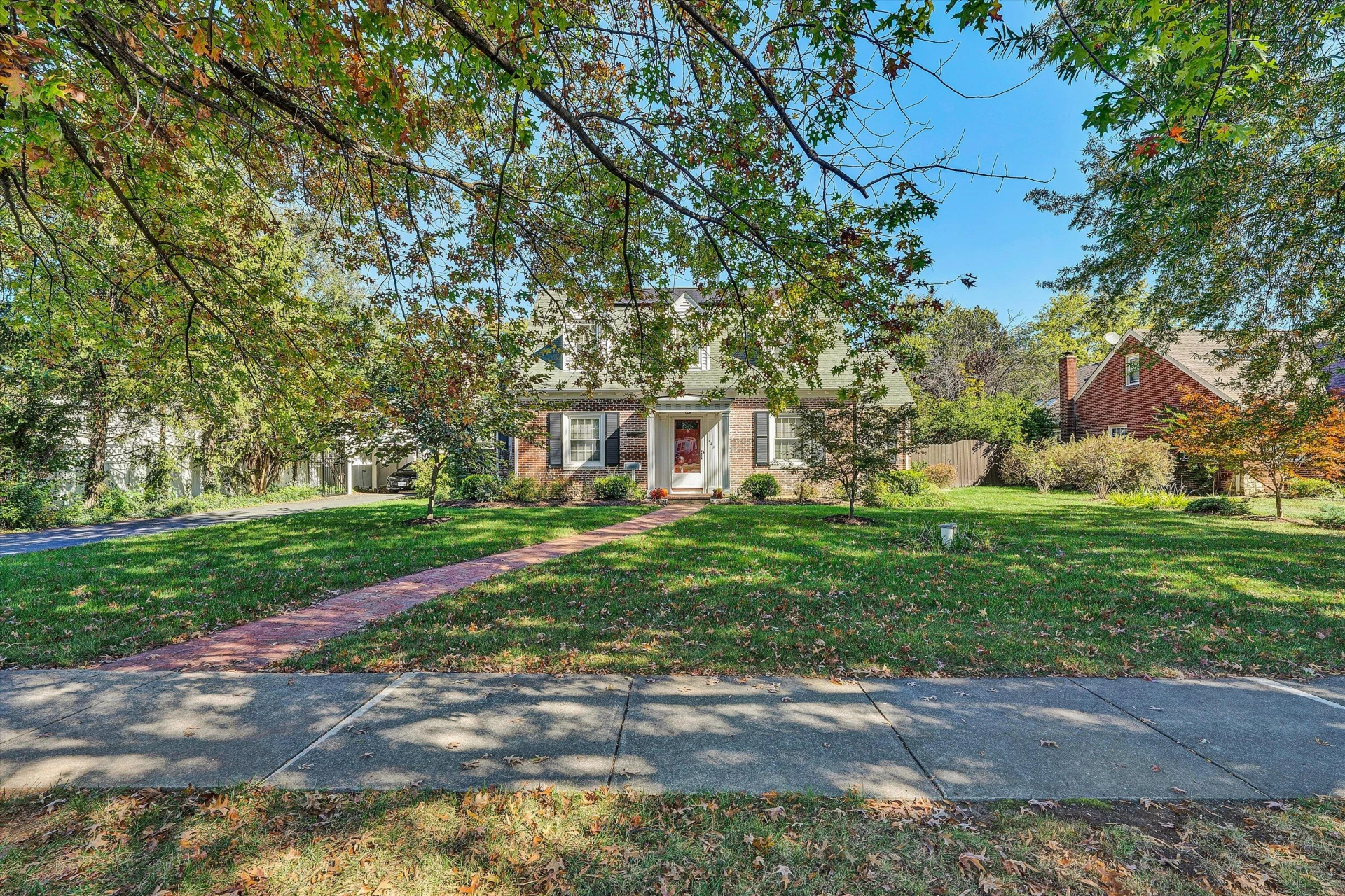 323 Roanoke BLVD - Photo 20