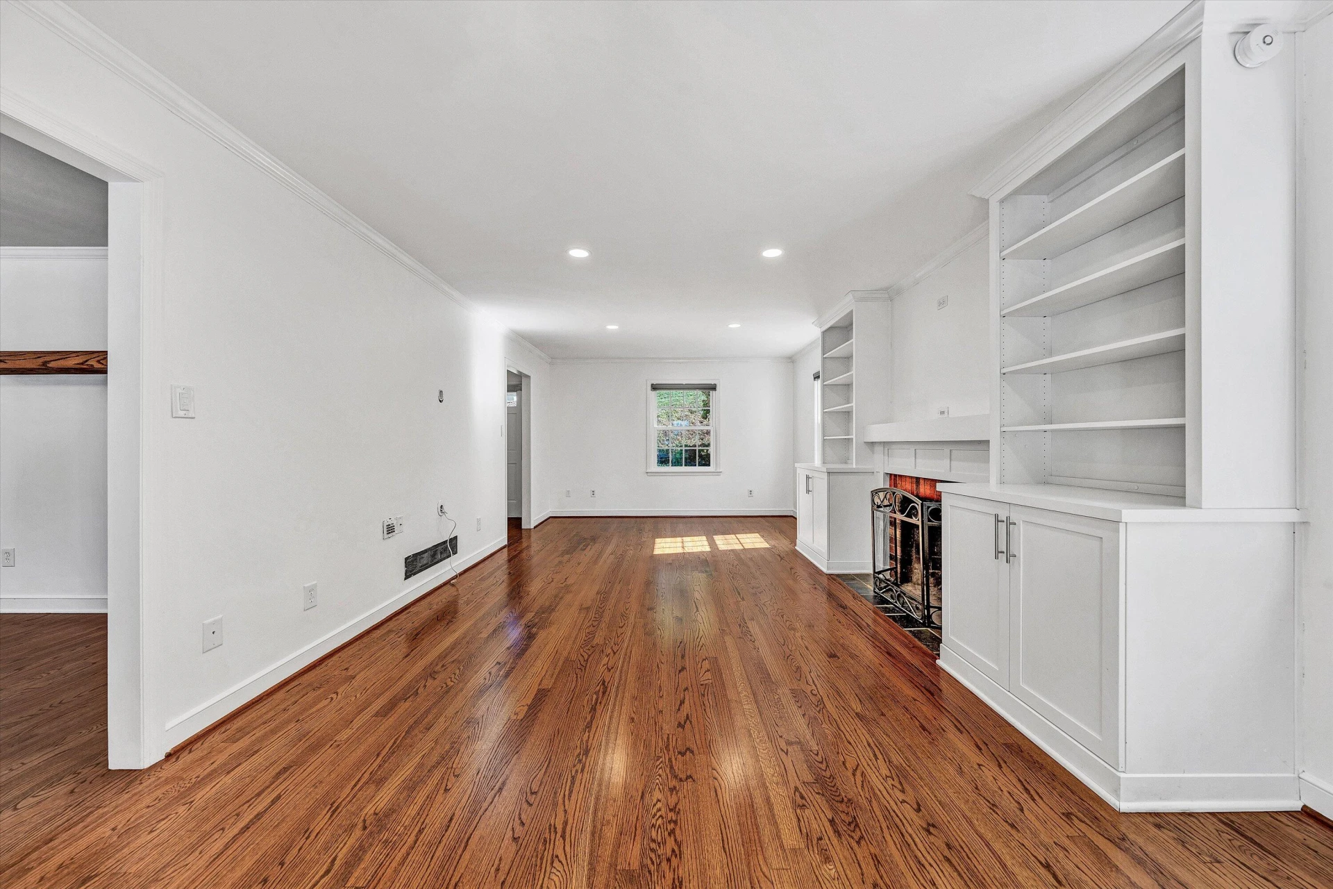 3033 Bancroft DR SW - Photo 14