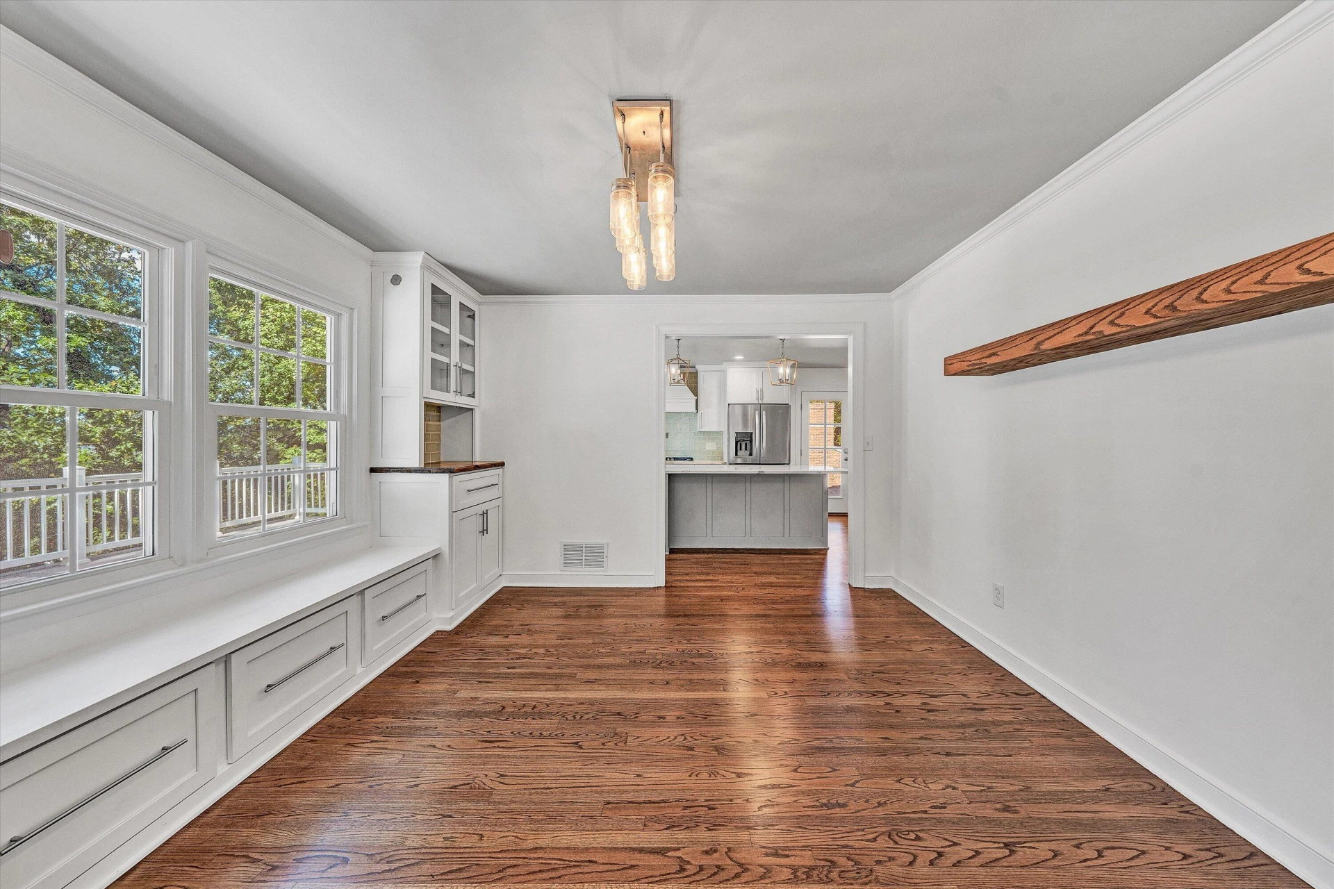3033 Bancroft DR SW - Photo 16