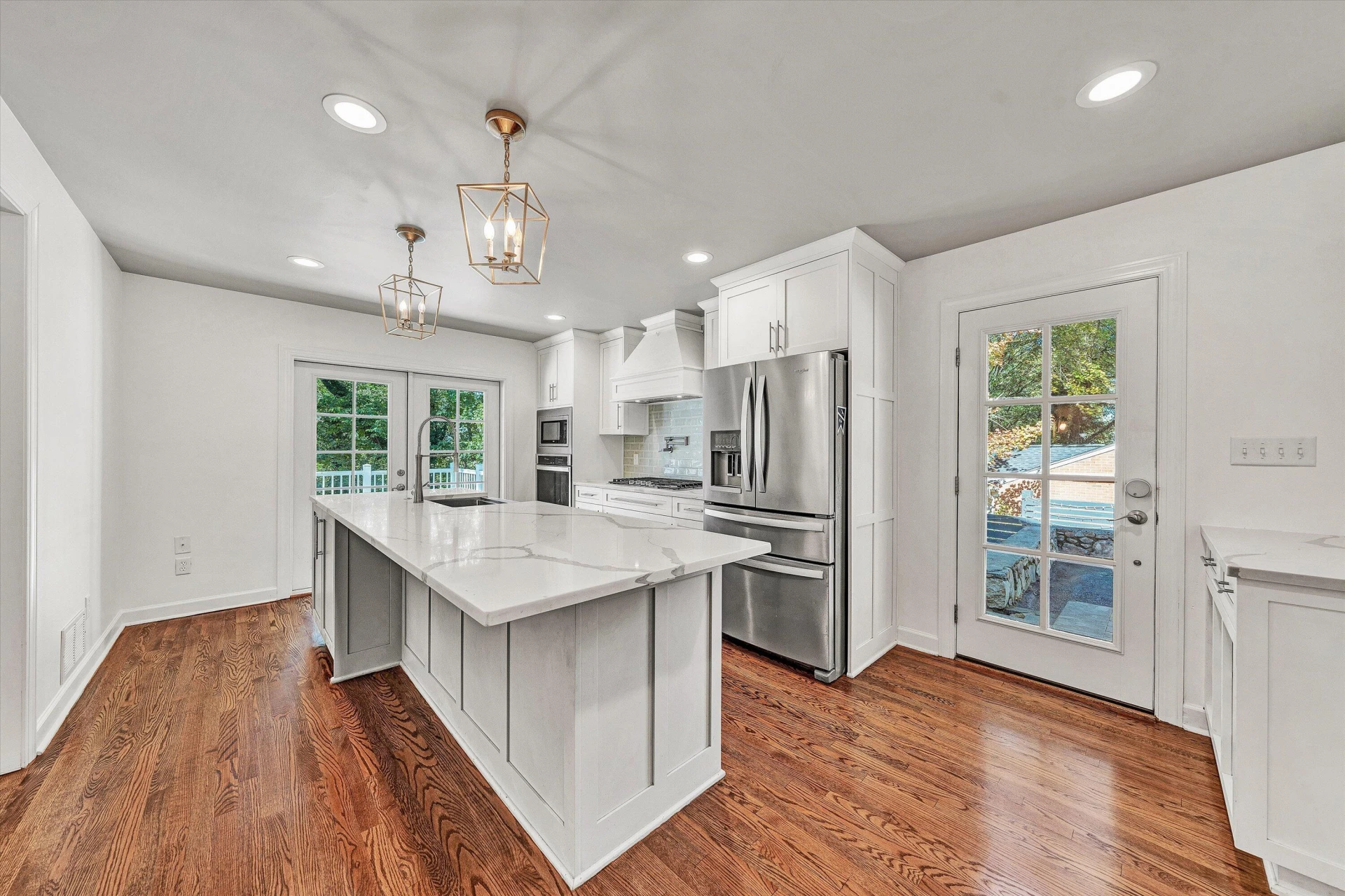 3033 Bancroft DR SW - Photo 17