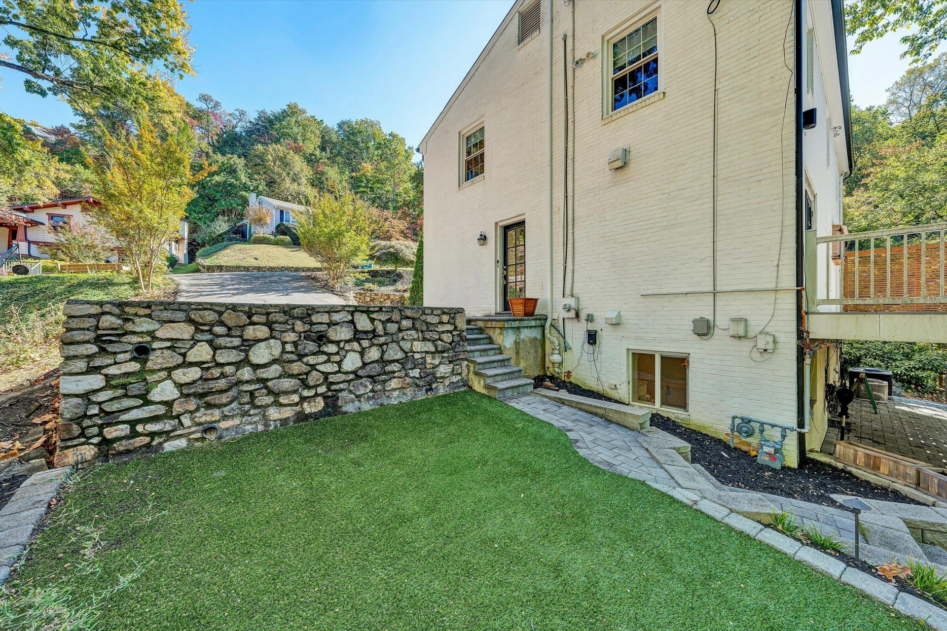 3033 Bancroft DR SW - Photo 28