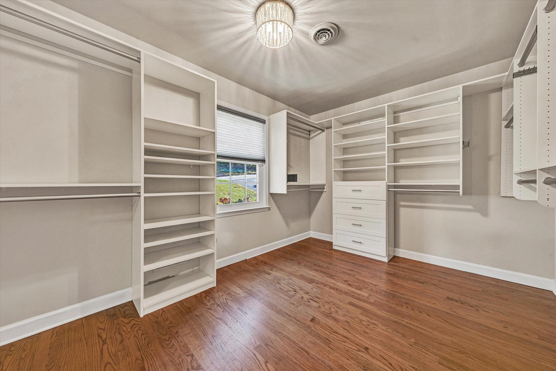 3033 Bancroft DR SW - Photo 40