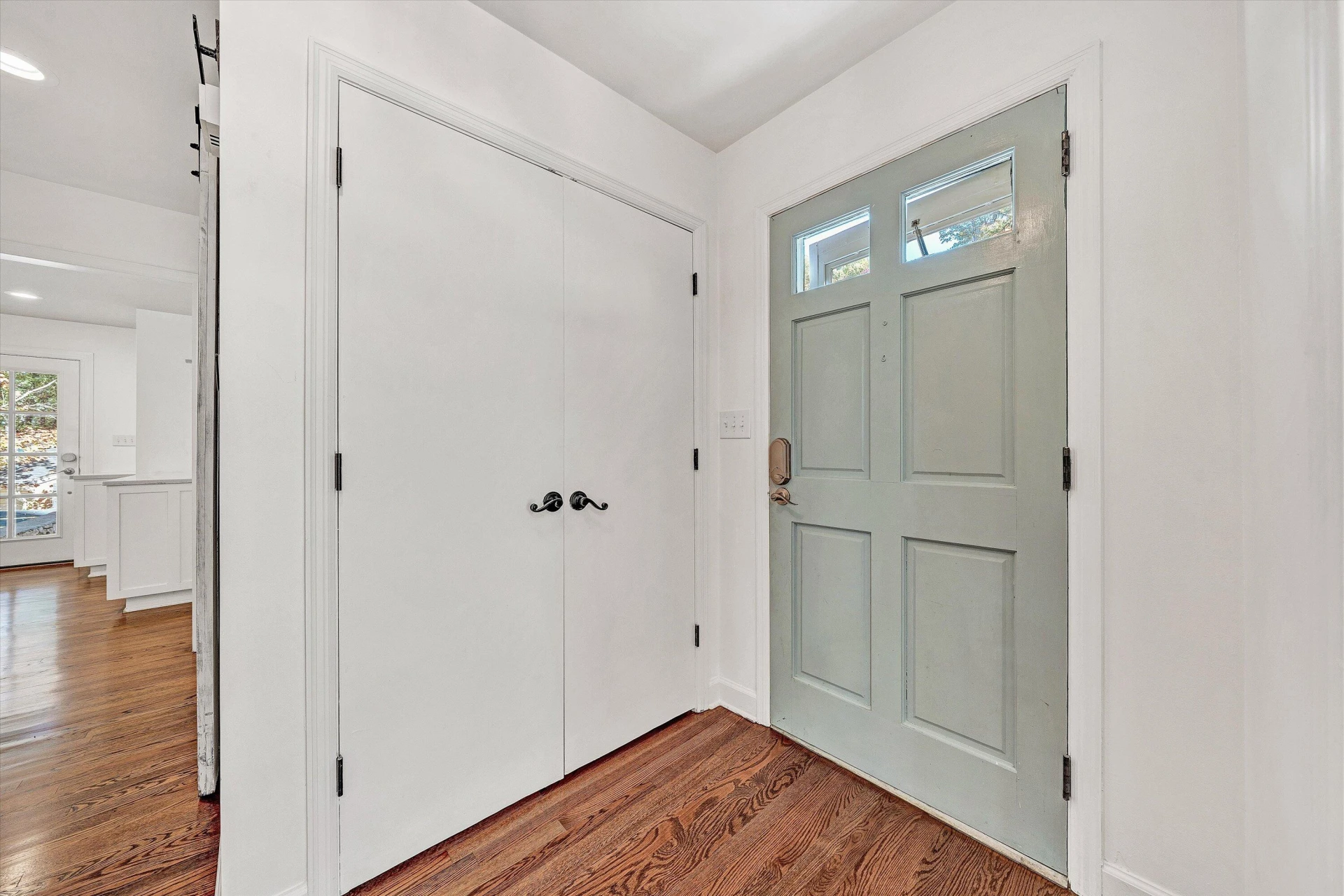 3033 Bancroft DR SW - Photo 11