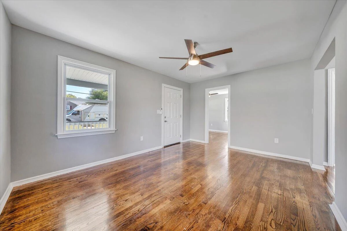 144 Courtney AVE NE - Photo 12