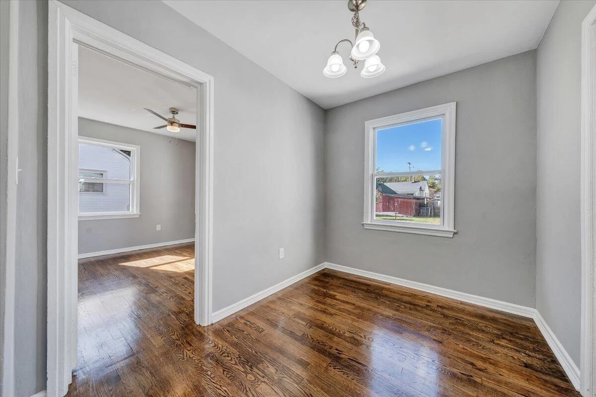 144 Courtney AVE NE - Photo 16