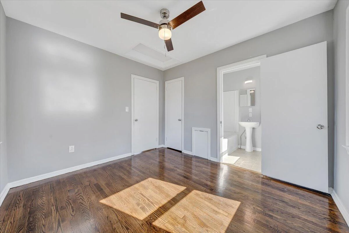 144 Courtney AVE NE - Photo 31