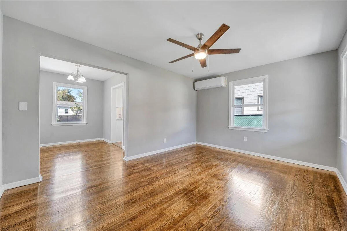 144 Courtney AVE NE - Photo 9