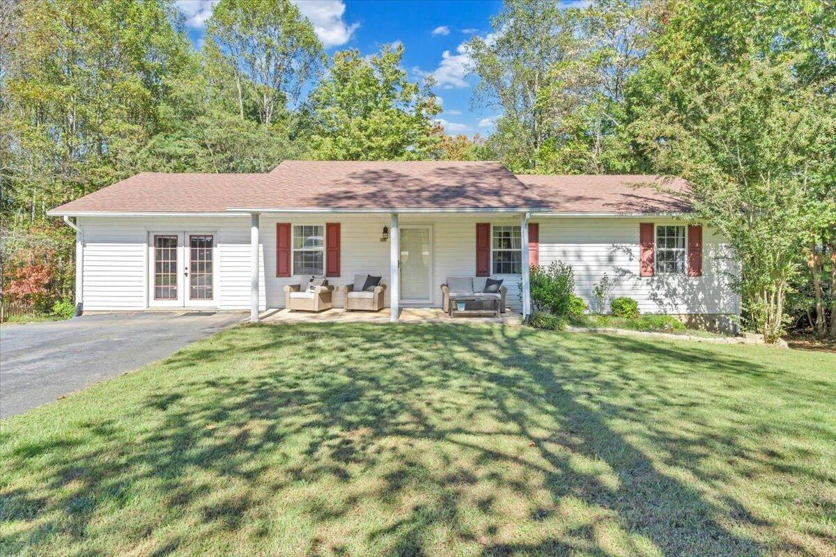 9050 Fairystone Park Hwy - Photo 2