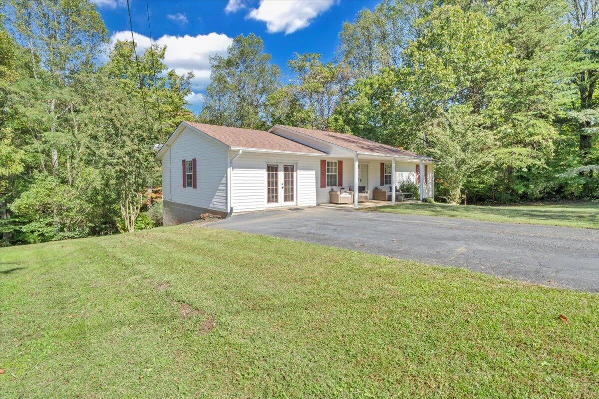 9050 Fairystone Park Hwy - Photo 36