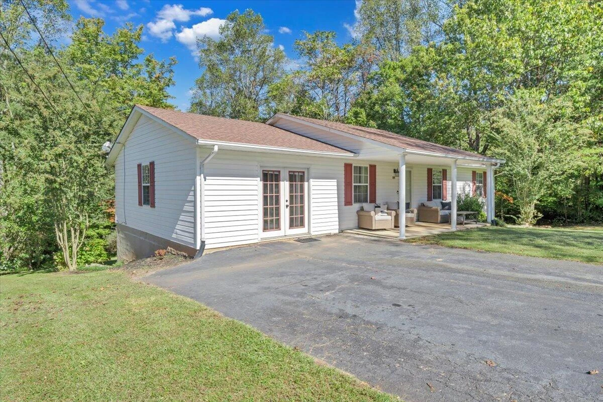 9050 Fairystone Park Hwy - Photo 37