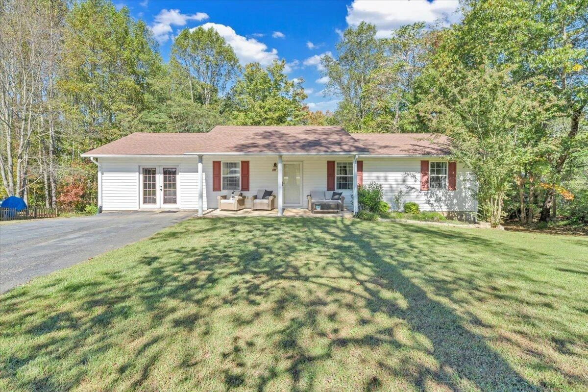 9050 Fairystone Park Hwy - Photo 40