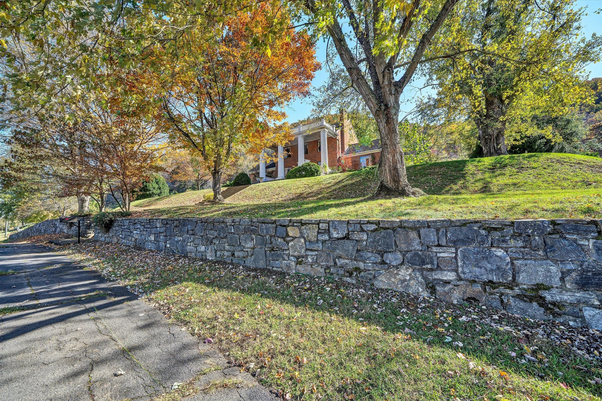 6247 Roanoke RD - Photo 11