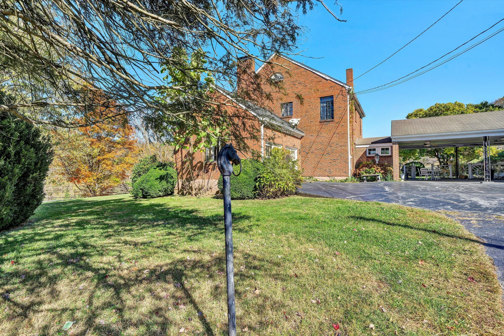 6247 Roanoke RD - Photo 7