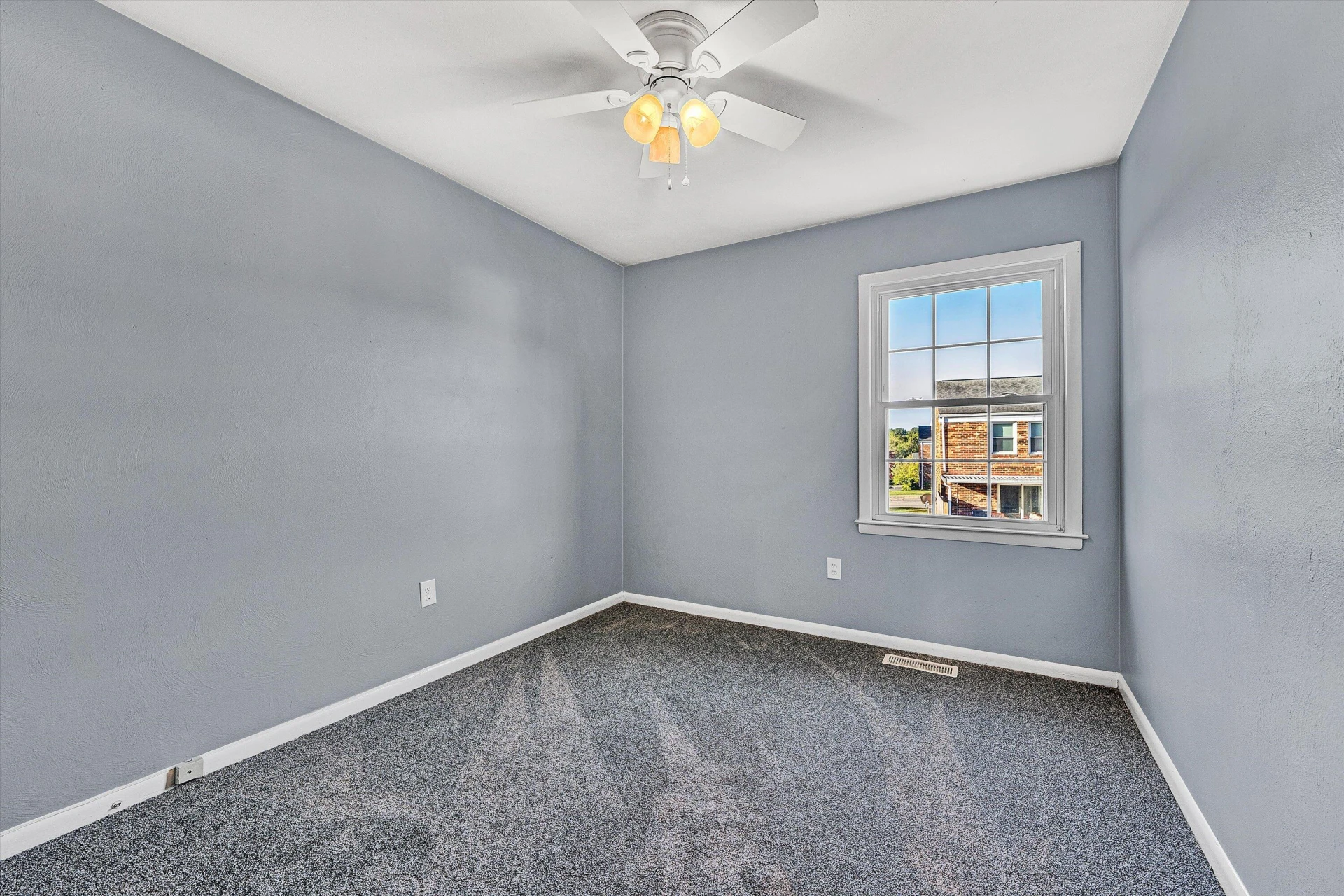 106 Southampton DR - Photo 13