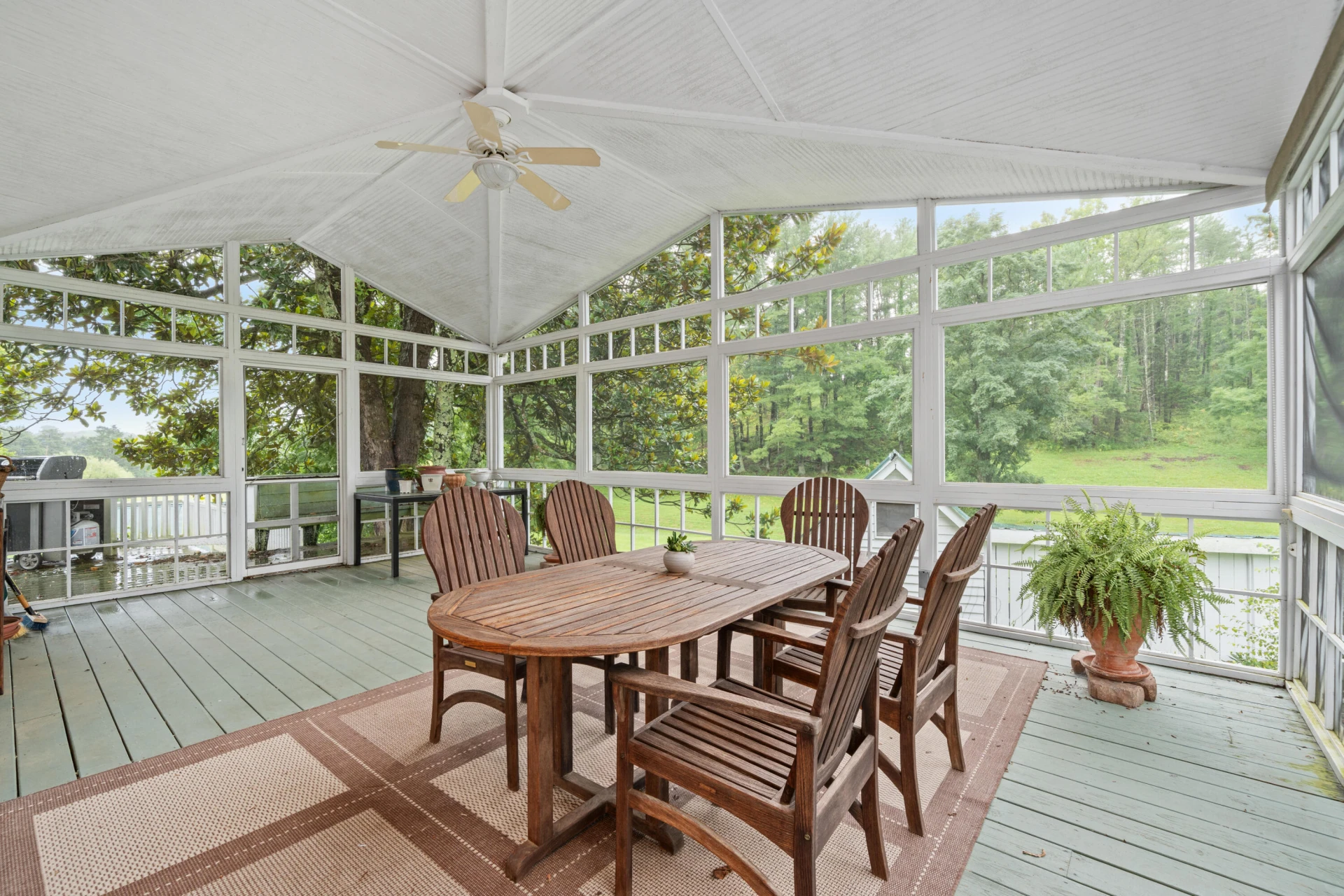 649 Shawnee TRL - Photo 32
