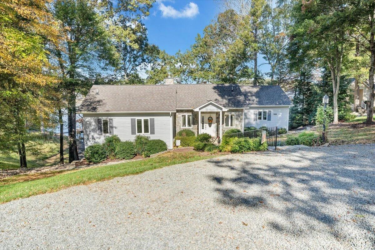 265 Hampton DR - Photo 5